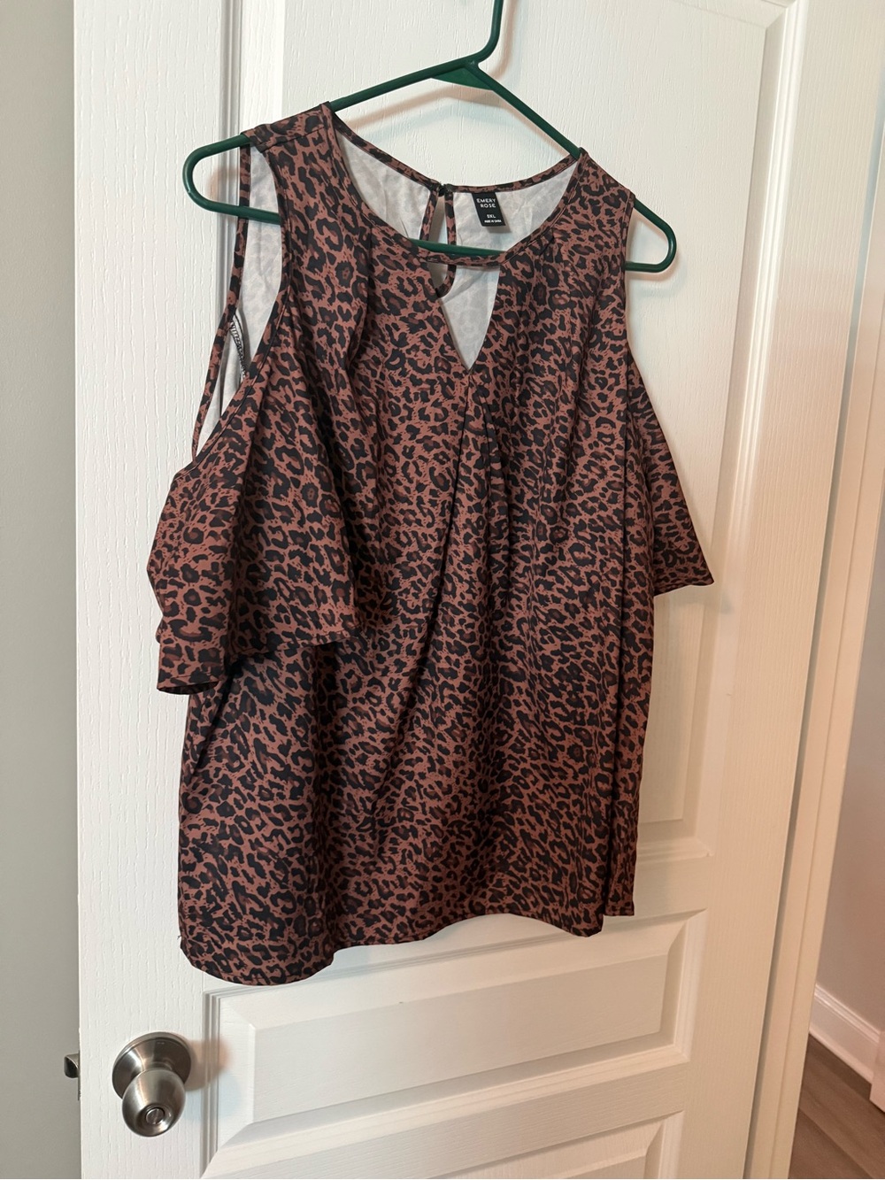 Cold-Shoulder Leopard Print Camisole in Brown by H&M